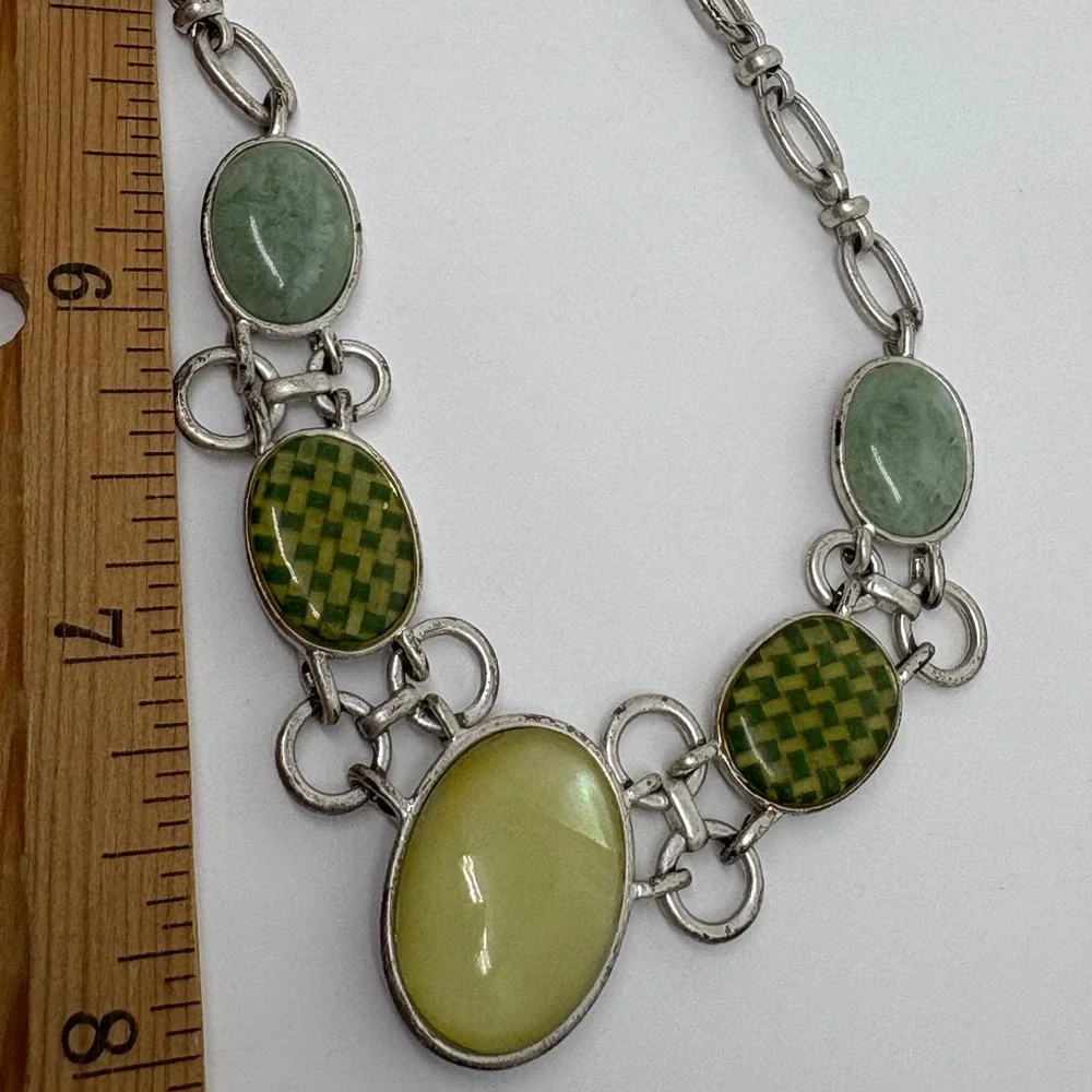 Liz Claiborne Silver‎ Tone Statement Necklace Green Stone Oval Pendant Bib Style